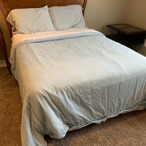 Pottery Barn Queen Chambray Duvet & Pillow Covers